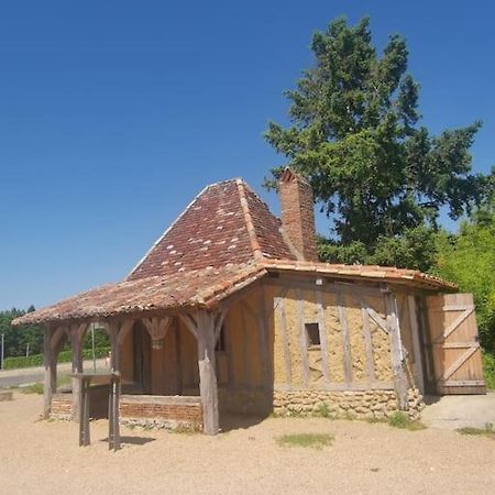 The Walnut Tree. Apartment Saint-Aulaye-Puymangou Luaran gambar