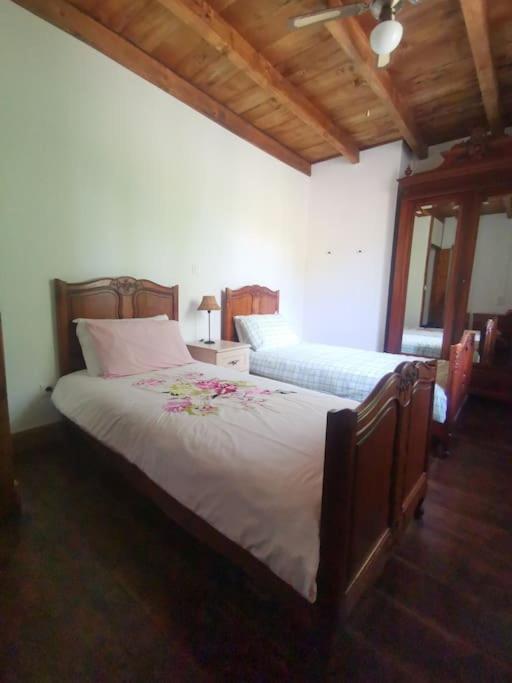 The Walnut Tree. Apartment Saint-Aulaye-Puymangou Luaran gambar