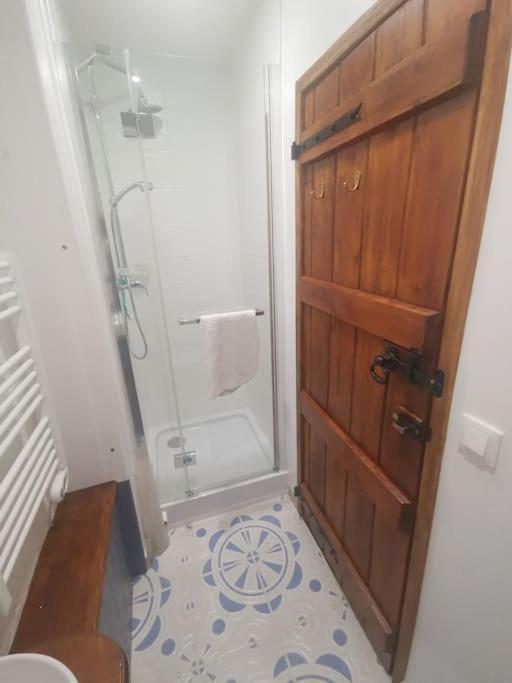 The Walnut Tree. Apartment Saint-Aulaye-Puymangou Luaran gambar